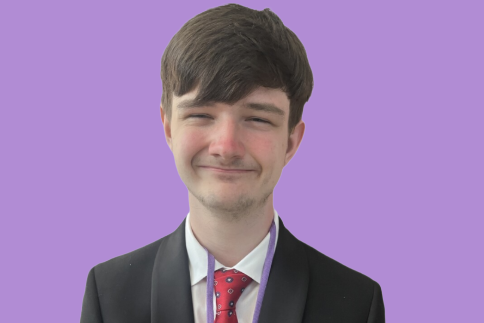 Headshot of Ryan Hill